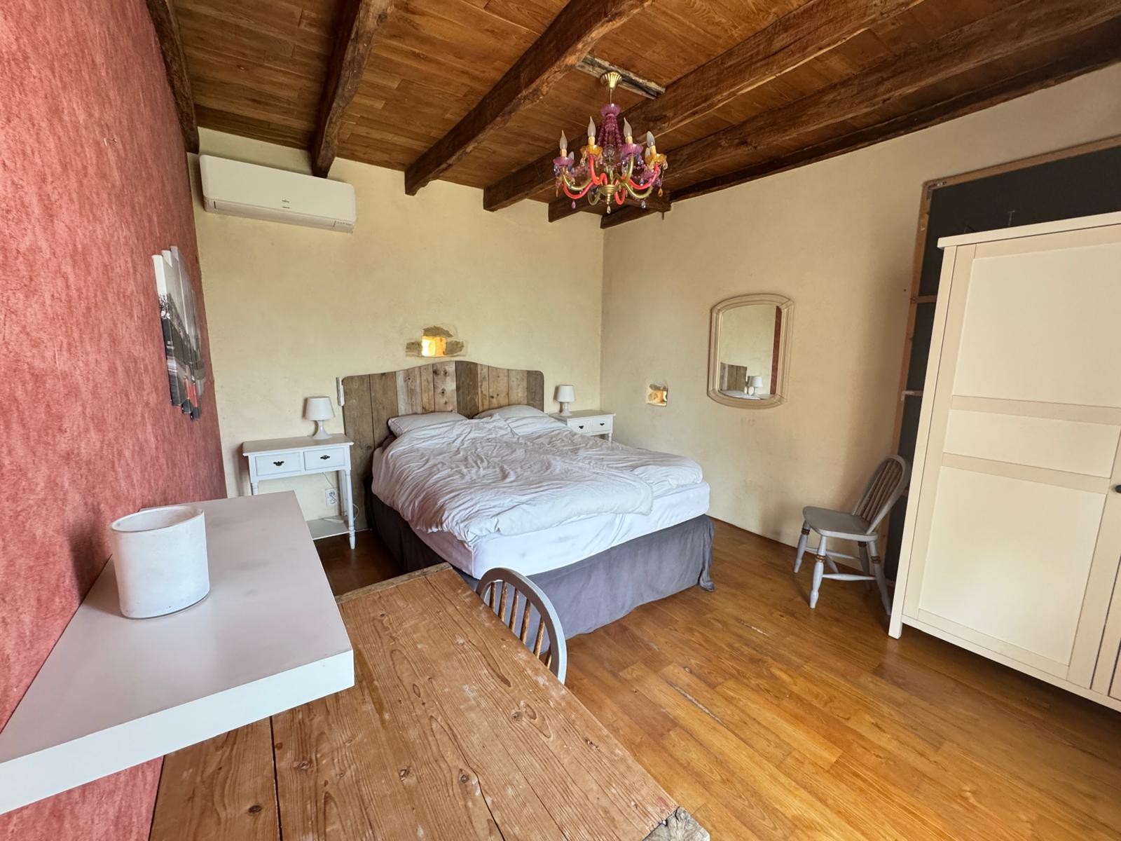 luxe vakantiehuis Dordogne · Tweede slaapkamer met tweepersoonsbed