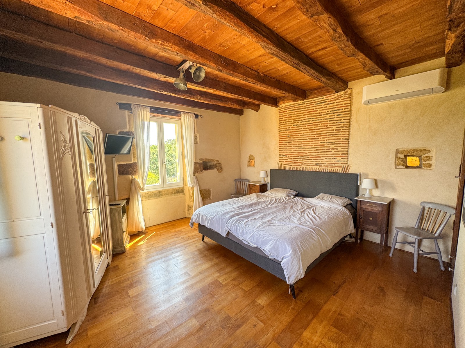luxe vakantiehuis Dordogne · Master bedroom op de eerste verdieping
